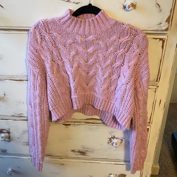 NWT xs/s Cropped Sweater - Picture 4 of 7